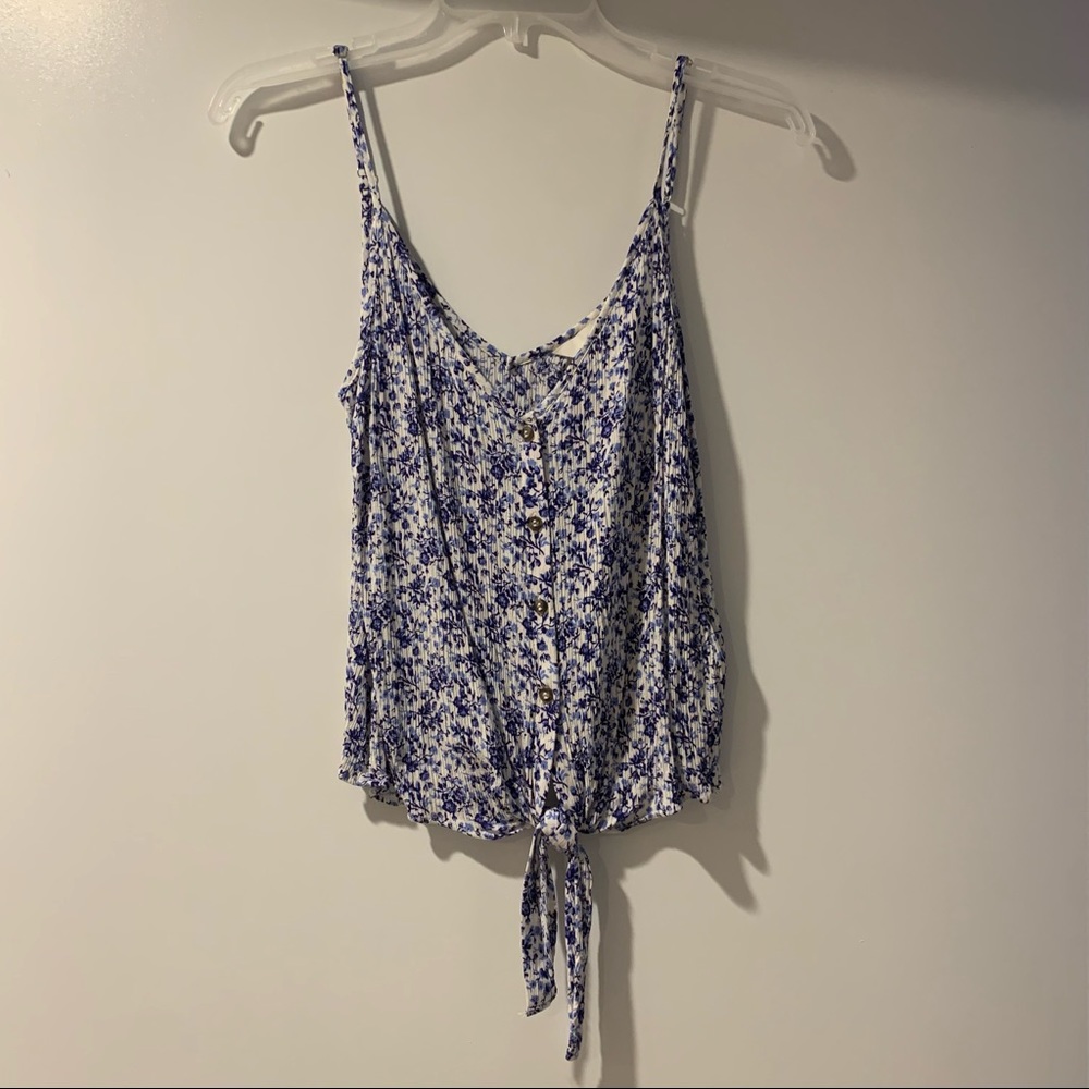 H&M Blue Floral Tank Top with Front Tie (size M)